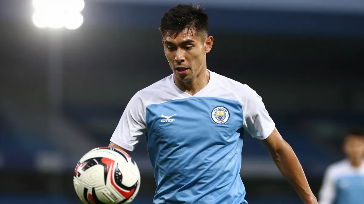 Hull City's pursuit of Stuttgart's Josha Vagnoman has ended, a setback as the Tigers sit third with two wins from two games
